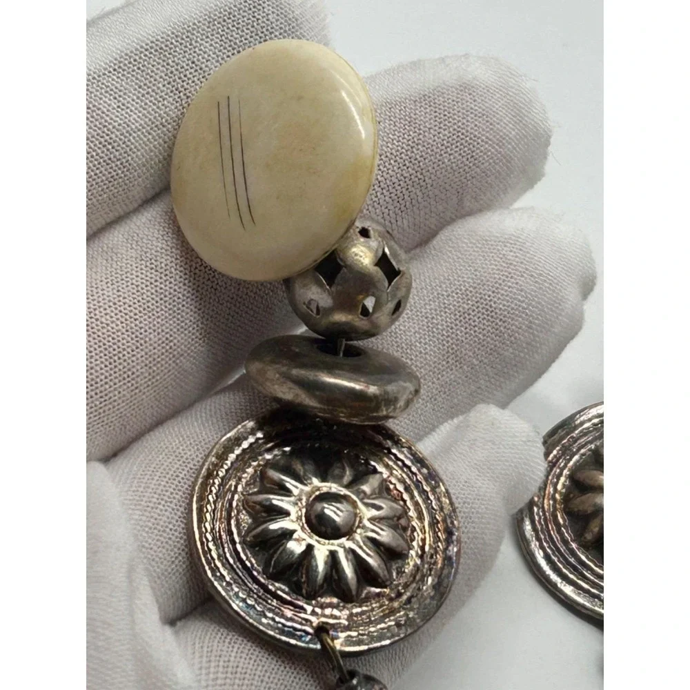 Vtg LES BERNARD Runway EARRINGS Faux Bone‎ & Silver Toned Dangle Southwestern